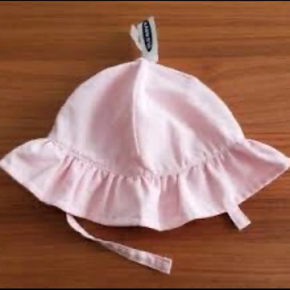 Old Navy reversible sun
